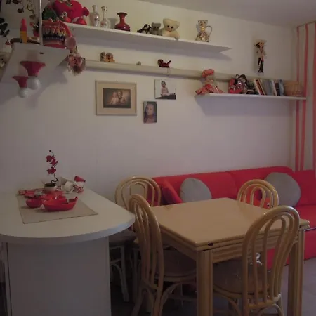 Appartamento Modern Flat For 6 Guests With Swimming Pool Bibione Esterno foto